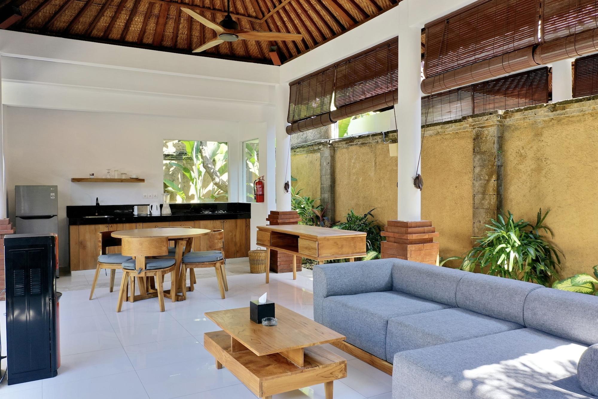 사가라 빌라 앤 스위트 발리 사누르 외부 사진 A villa in Bali